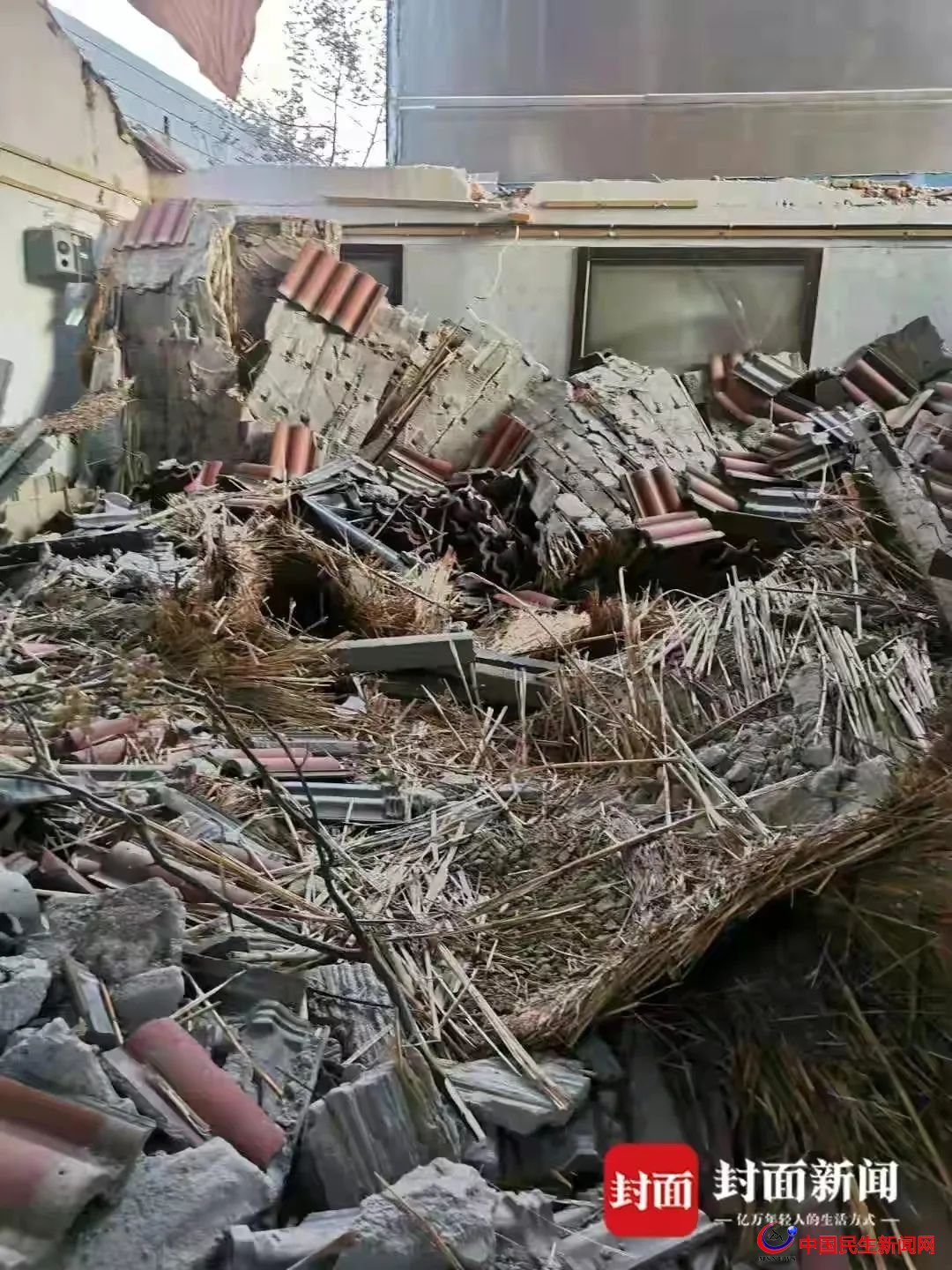 青島平度一農(nóng)家樂驗(yàn)收不到兩年就坍塌致1死4傷