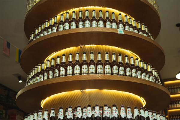 國際啤酒匯金沙灘啤酒城，引消費熱潮