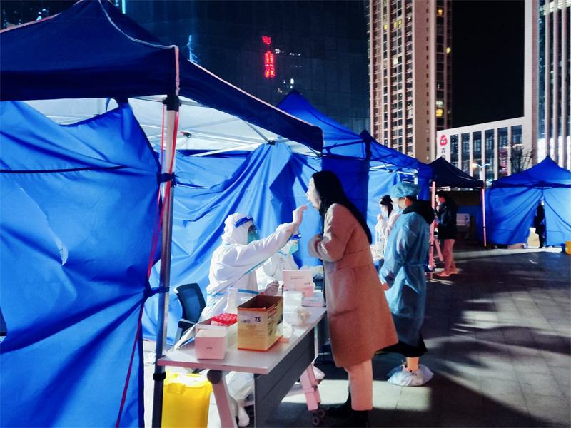 同心戰(zhàn)疫 共克時(shí)艱——民建會員企業(yè)深度傳播集團(tuán)組織員工積極抗疫