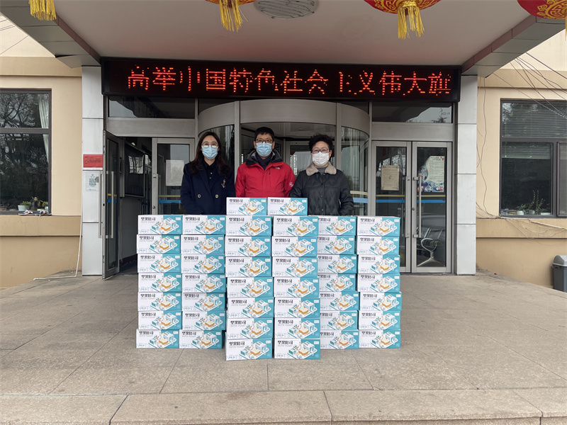 同心戰(zhàn)疫 民建行動(dòng) ——民建李滄區(qū)基層委走訪慰問基層抗疫工作人員