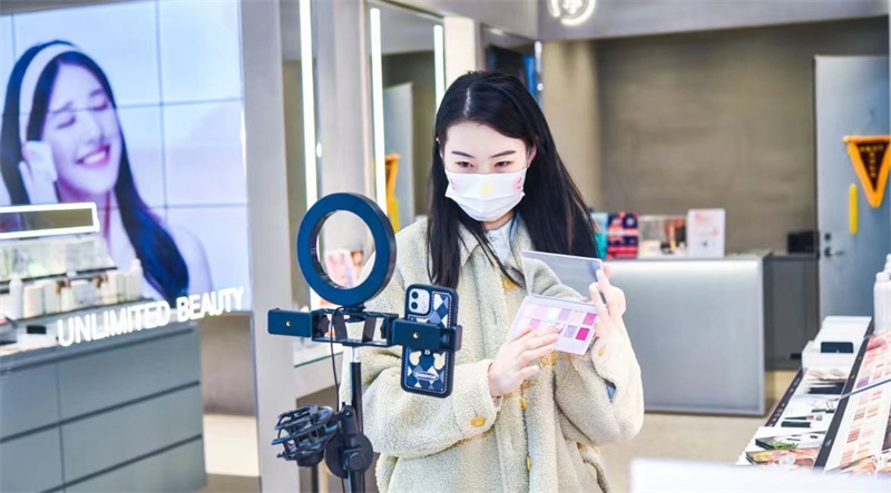 “煙火氣”漸濃！青島中央商務(wù)區(qū)商圈繽紛活動(dòng)促消費(fèi)回暖