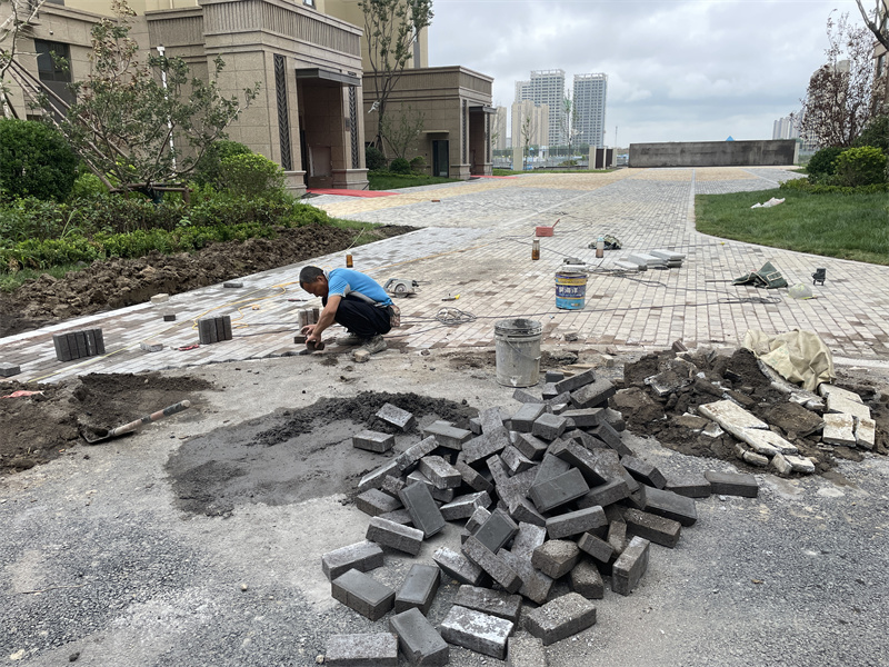 膠州中建·錦繡天地設(shè)施亂套還強(qiáng)制交房！業(yè)主質(zhì)疑：如何通過(guò)驗(yàn)收