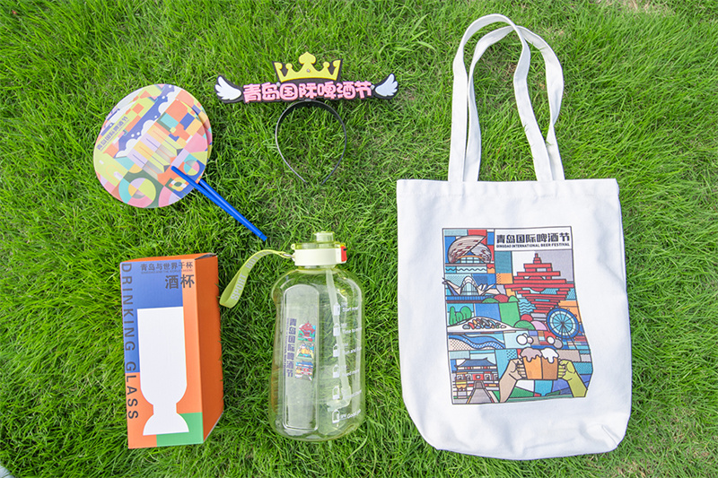 限量發(fā)售！金沙灘啤酒城推出“咘咘”文創(chuàng)盲袋