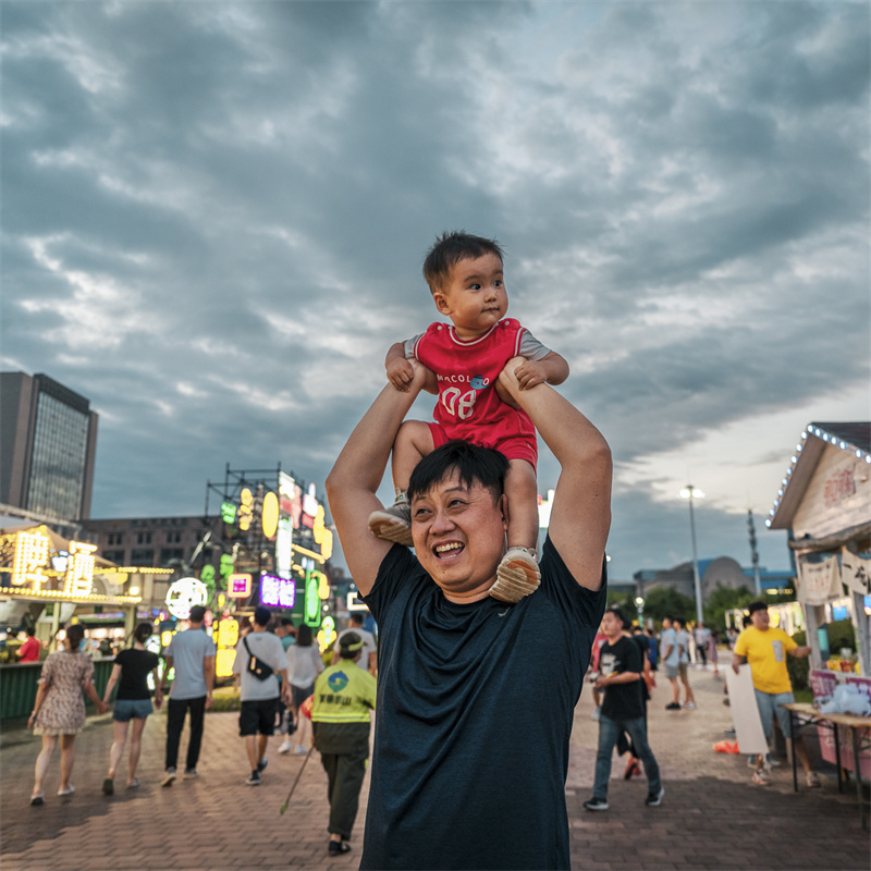 第32屆青島啤酒節(jié)嶗山啤酒城拍攝花絮之二 樂起來