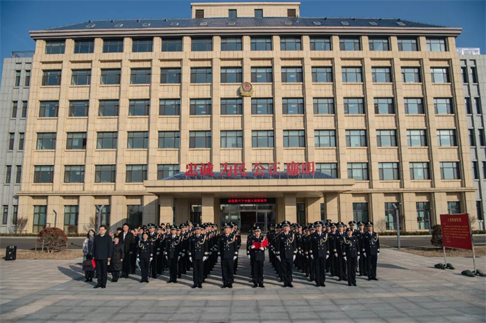 青島市強(qiáng)制隔離戒毒所舉行慶祝第六個中國人民警察節(jié)活動