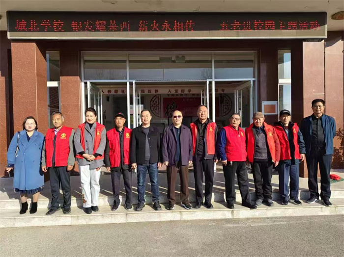 銀發(fā)耀萊西 薪火永相傳——“五老進(jìn)校園”活動(dòng)賦能青少年成長(zhǎng)